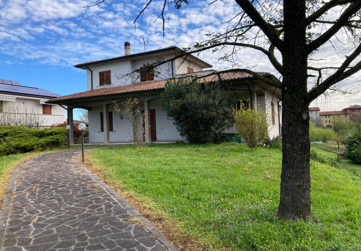 Villa i Mantua, Mantua, Mantua - € 450.000 | Ref: 1165 - foto 1