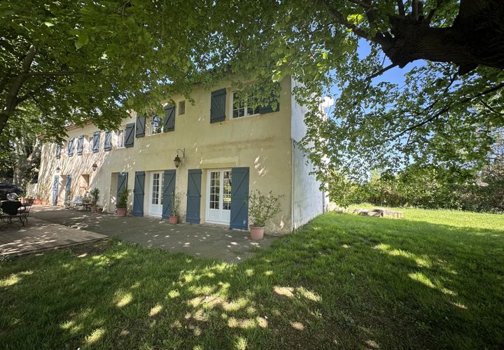 Villa a Arles, Bouches-du-Rhone, Arles - € 935.000 | Ref: HH-15771537 - foto 1