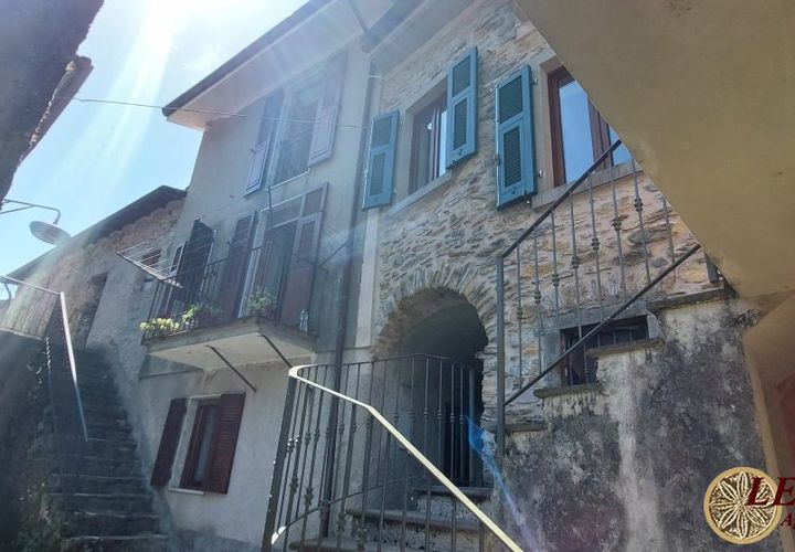 Landejendom i Bagnone, Massa and Carrara, Bagnone - € 65.000 | Ref: A339 - foto 1
