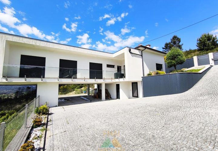 Villa i Ponte da Barca, Viana do Castelo, Ponte da Barca - € 340.000 | Ref: AVV-017-004 - foto 1