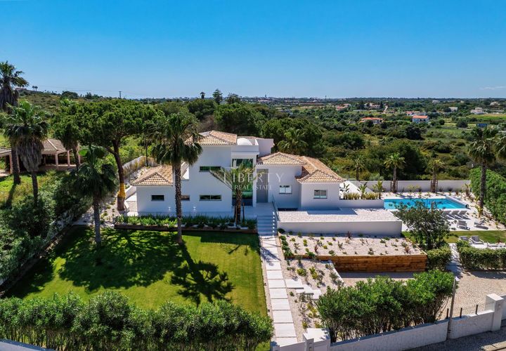 Villa i Almancil, Faro, Almancil - € 3.995.000 | Ref: LBRT327 - foto 1