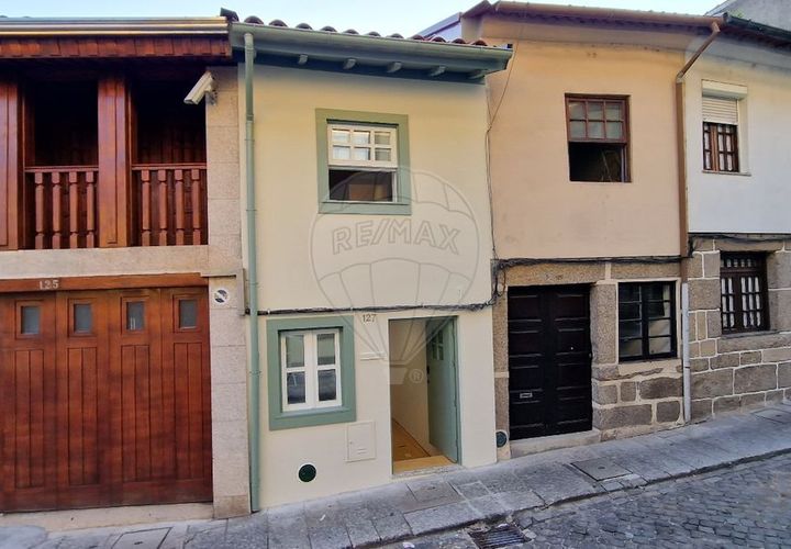 Villa i Guimaraes, Braga, Guimaraes - € 320.000 | Ref: 121751324-283 - foto 1