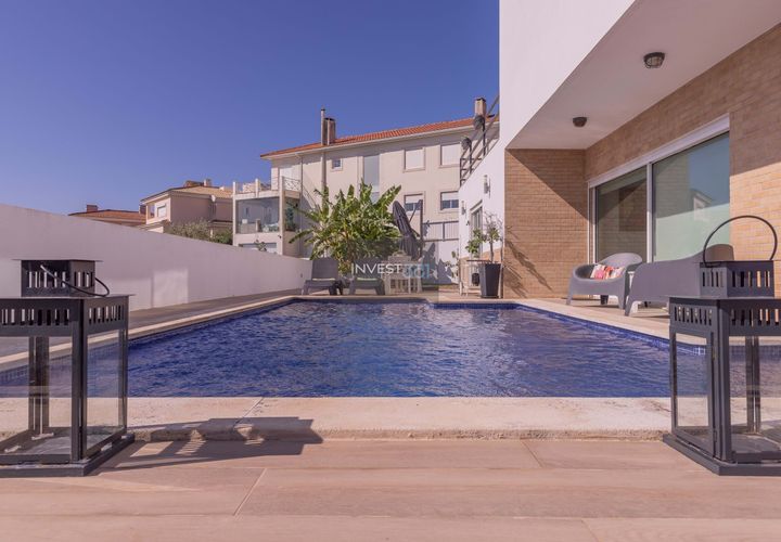 Villa i Oeiras, Lisbon, Oeiras - € 2.475.000 | Ref: 824 - Moradia V5 - Luxo - foto 1
