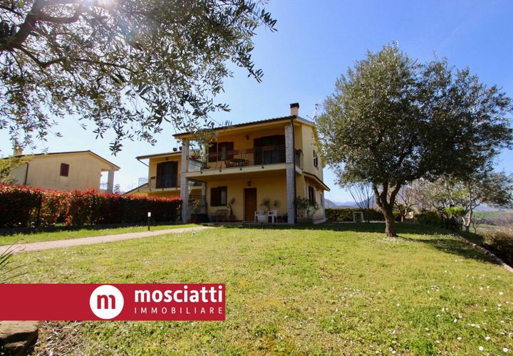 Villa a Camerino, Macerata, Camerino - € 280.000 | Ref: 1301 - foto 1