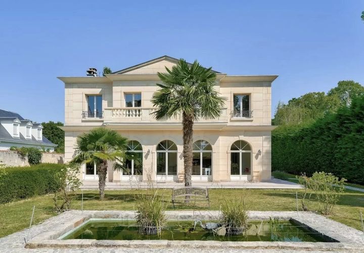 Villa a Le Vésinet, Yvelines, Le Vésinet - € 12.990/mes | Ref: 85932701 - foto 1