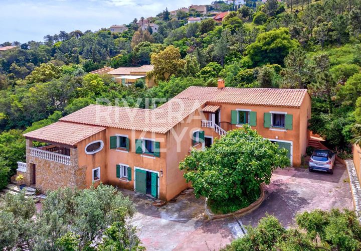 Villa i Saint-Raphaël, Var, Saint-Raphaël - € 760.000 | Ref: 85119113 - foto 1