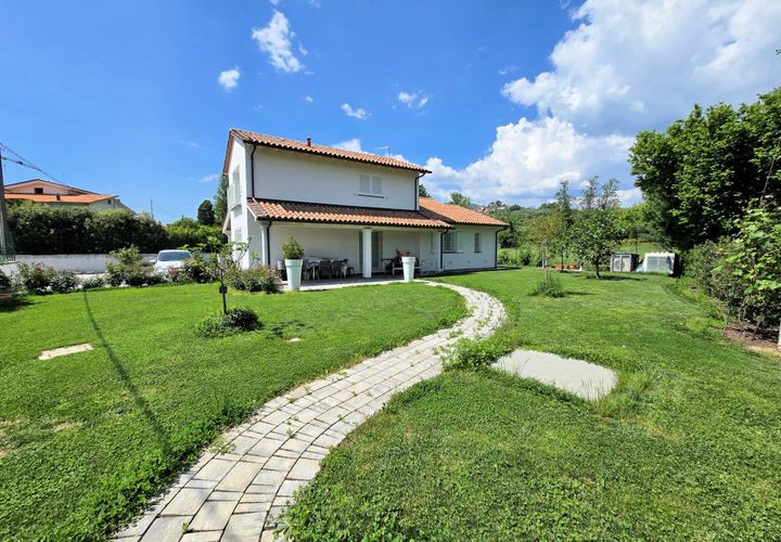 Villa a Buggiano, Pistoia, Buggiano - € 465.000 | Ref: 1624 - foto 1