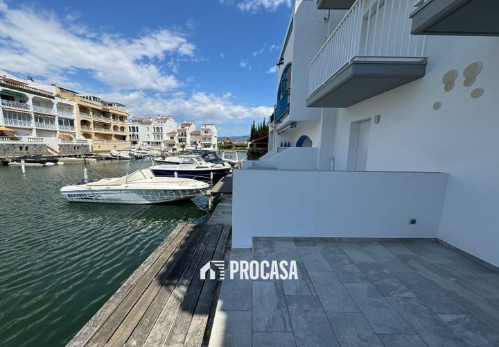Villa i Empuriabrava, Gerona, Empuriabrava - € 439.000 | Ref: 3730 - foto 1