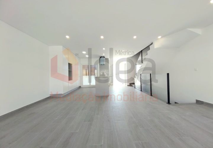 Rækkehus i Corroios, Setubal, Corroios - € 555.000 | Ref: MOR_5126 - foto 1