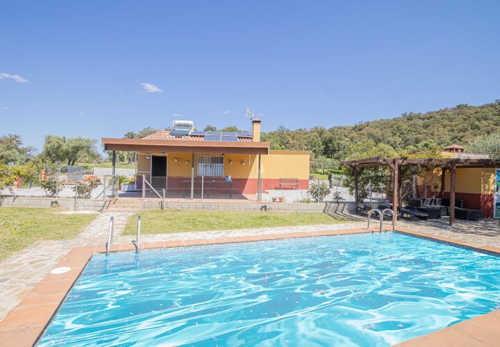 Helårsgrund i El Pedroso, Sevilla, El Pedroso - € 300.000 | Ref: 3566-00975/7688 - foto 1