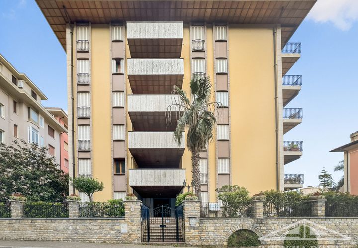 Lejlighed i Bordighera, Imperia, Bordighera - € 695.000 | Ref: AG-DOM 4354 - foto 1