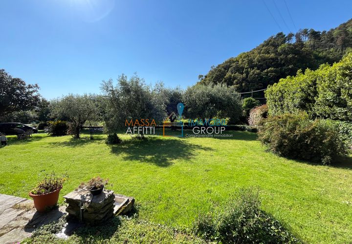 Byhus i Montignoso, Massa and Carrara, Montignoso - € 450.000 | Ref: 3410 - foto 1