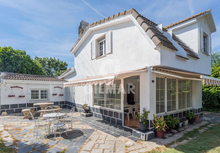 Villa i Madrid, Madrid, Madrid - € 640.000 | Ref: 208060 - foto 1