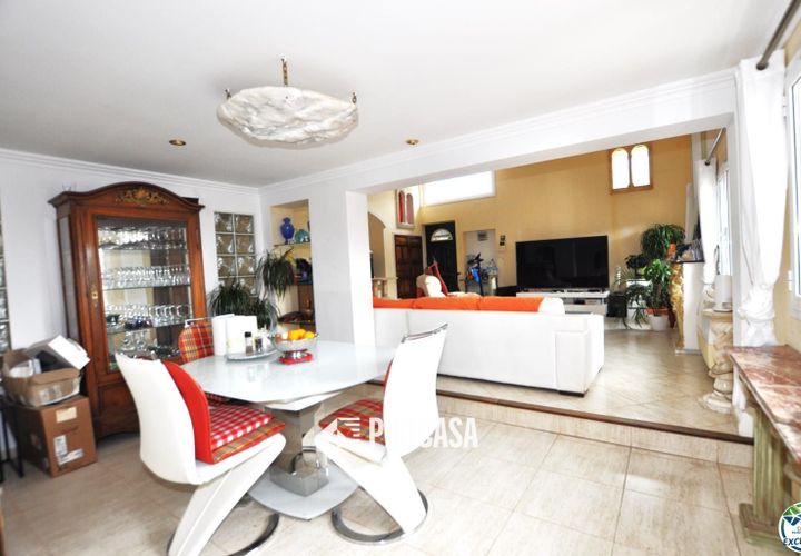 Villa a Roses, Gerona, Roses - € 377.000 | Ref: 3740 - foto 1