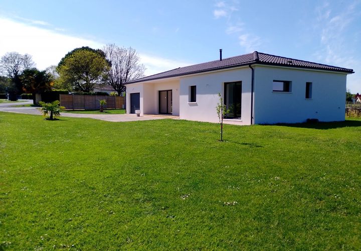 Villa a Jonzac, Charente-Maritime, Jonzac - € 283.550 | Ref: BVI78374 - foto 1