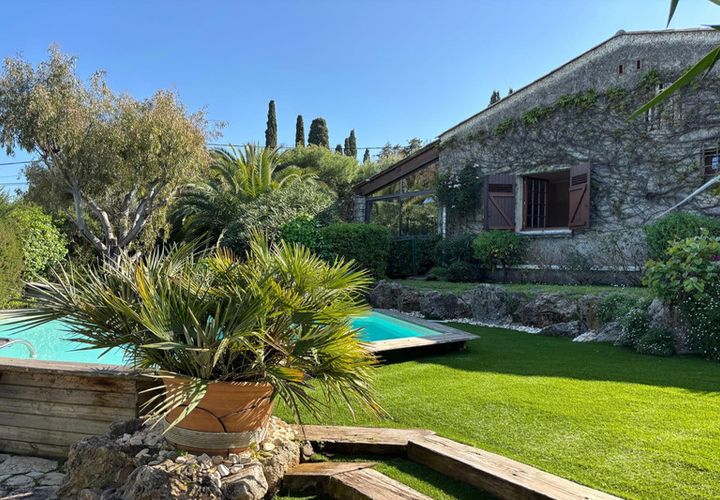 Villa i Antibes, Alpes-Maritimes, Antibes - € 1.895.000 | Ref: HH-15784387 - foto 1