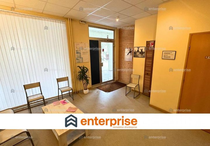 L'establiment comercial a Chantilly, Oise, Chantilly - € 36.002/mes | Ref: 23518 - foto 1