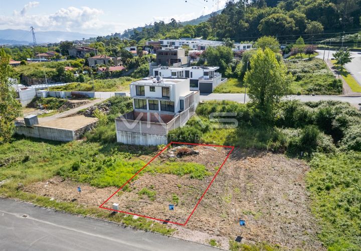 Helårsgrund i Braga, Braga, Braga - € 82.500 | Ref: 01-3619 - foto 1