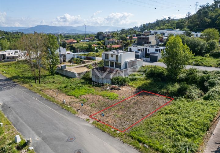 Helårsgrund i Braga, Braga, Braga - € 82.500 | Ref: 01-3621 - foto 1