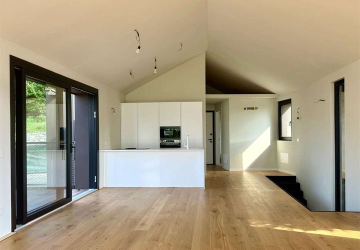 Villa a Ghiffa, Verbano Cusio Ossola, Ghiffa - € 1.000.000 | Ref: V000809 - foto 1