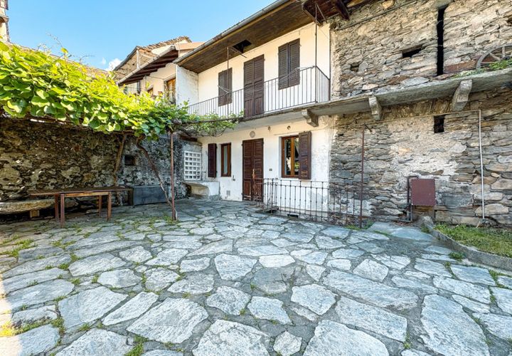 Villa a Ornavasso, Verbano Cusio Ossola, Ornavasso - € 140.000 | Ref: 3-ORNAND - foto 1