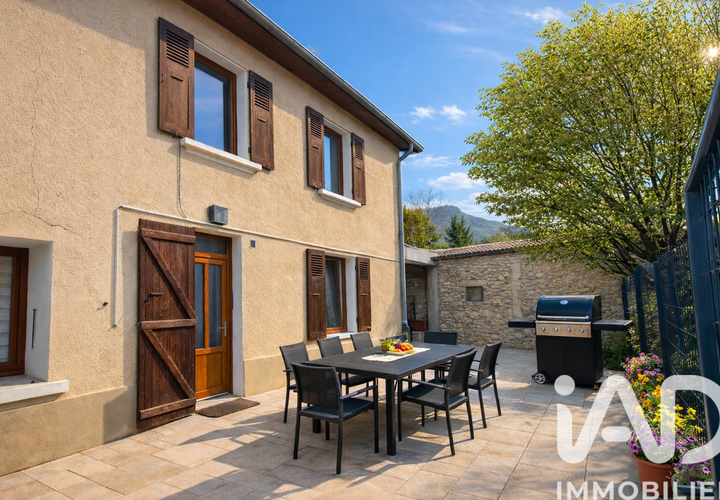 Landsbyhus i Vif, Isere, Vif - € 279.000 | Ref: 46821 - foto 1
