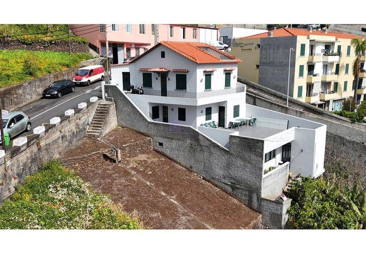 Villa i Camara de Lobos, Madeira, Camara de Lobos - € 480.000 | Ref: HAB_130 - foto 1