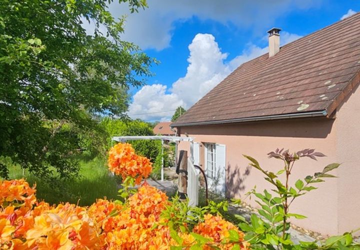 Villa i Dole, Jura, Dole - € 230.000 | Ref: 340933822646 - foto 1