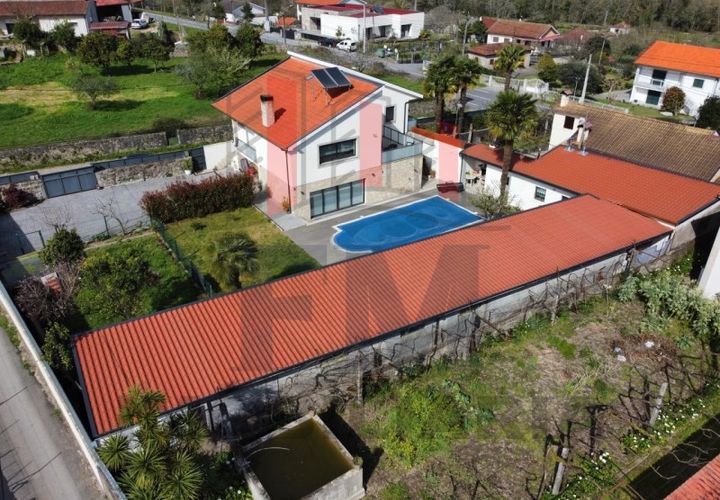 Villa i Arcos de Valdevez, Viana do Castelo, Arcos de Valdevez - € 478.000 | Ref: FM1075 - foto 1
