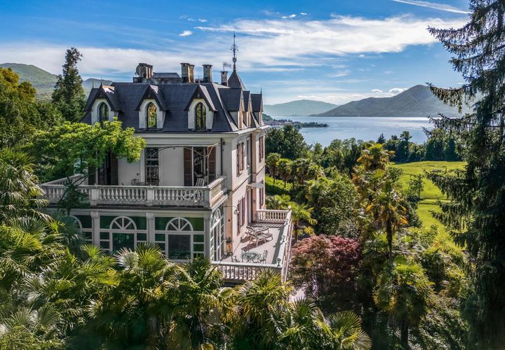 Villa i Luino, Varese, Luino - € 2.950.000 | Ref: T9102-251117 - foto 1