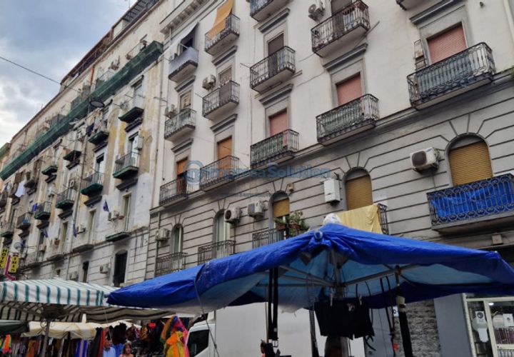 Erhvervsejendom i Naples, Naples, Naples - € 180.000 | Ref: stazione.a - foto 1
