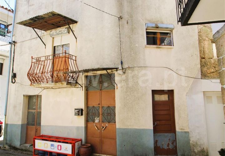 Villa i Covilha, Castelo Branco, Covilha - € 47.500 | Ref: 394230191 - foto 1