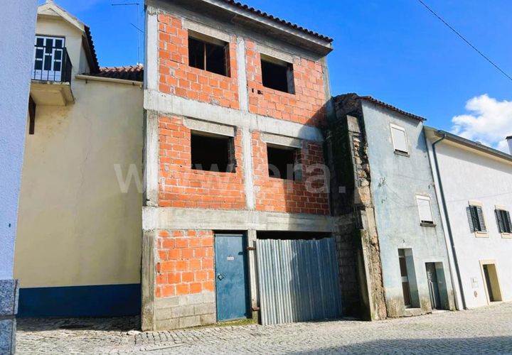 Villa i Covilha, Castelo Branco, Covilha - € 45.000 | Ref: 394240007 - foto 1