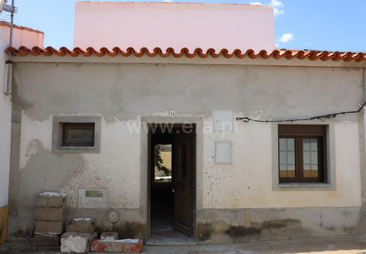 Villa i Moura, Beja, Moura - € 125.000 | Ref: 389250067 - foto 1