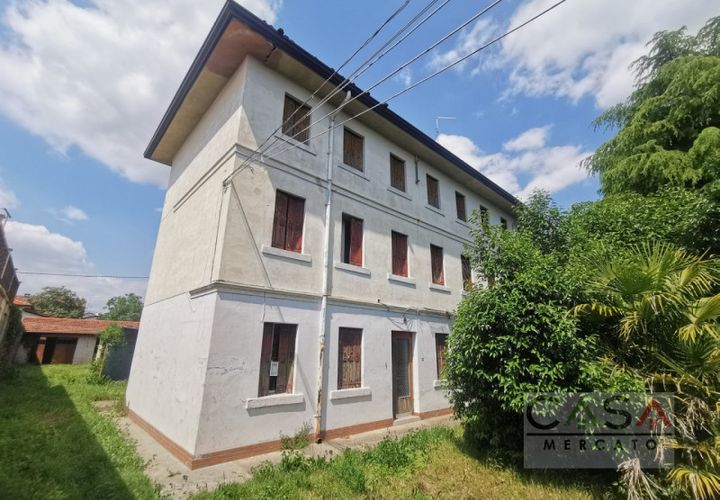 Villa a Cordenons, Pordenone, Cordenons - € 250.000 | Ref: 2296-028 - foto 1