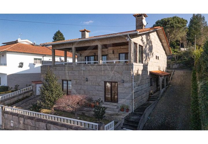 Villa i Guimaraes, Braga, Guimaraes - € 521.000 | Ref: 257 - foto 1