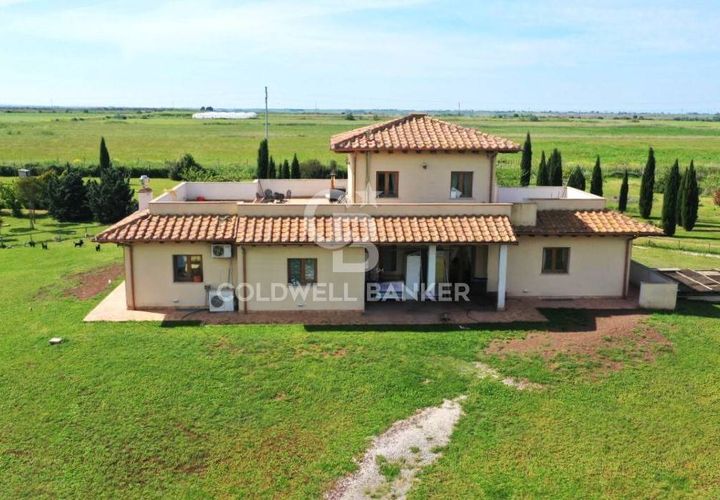 Villa a Canino, Viterbo, Canino - € 445.000 | Ref: CBI105-1176-243 - foto 1