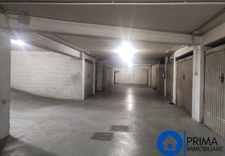 Espai d'estacionament a Terni, Terni, Terni - € 100/mes | Ref: DTI-2010 - foto 1