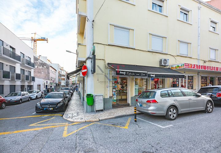 Erhvervsejendom i Moscavide, Lisbon, Moscavide - € 300.000 | Ref: 120612762-7 - foto 1