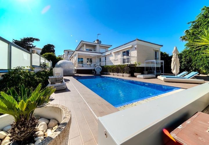 Villa i Torrevieja, Alicante, Torrevieja - € 1.170.000 | Ref: A10583/6084 - foto 1