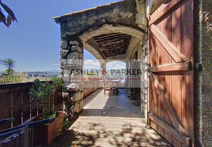 Villa i Nice, Alpes-Maritimes, Nice - € 1.407.000 | Ref: DD3021 - foto 1