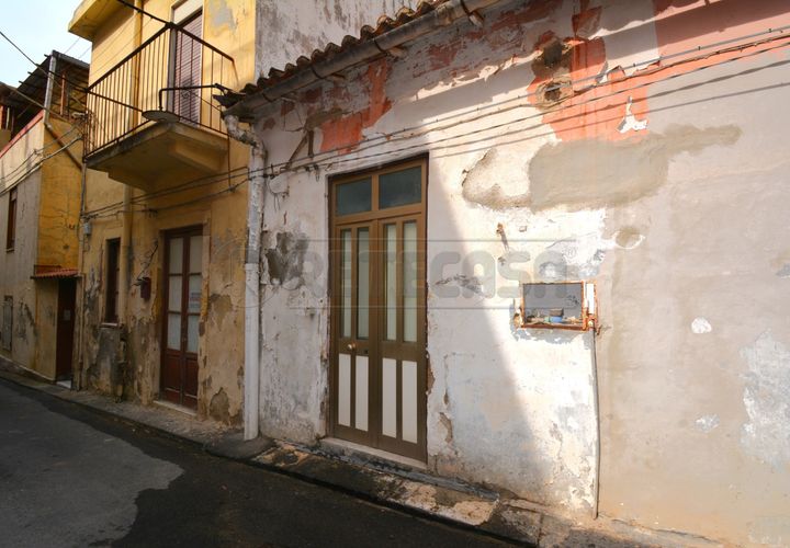 Byhus i Messina, Messina, Messina - € 10.000 | Ref: 28-25 - foto 1