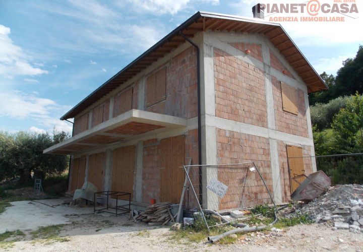 Villa a Colli del Tronto, Ascoli Piceno, Colli del Tronto - € 350.000 | Ref: VM2707 - foto 1