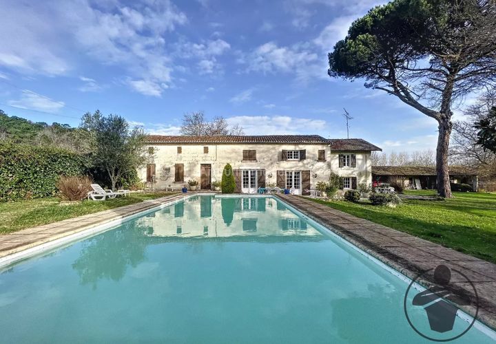 Villa i Coutras, Gironde, Coutras - € 344 000 | Ref: 8110750 - foto 1