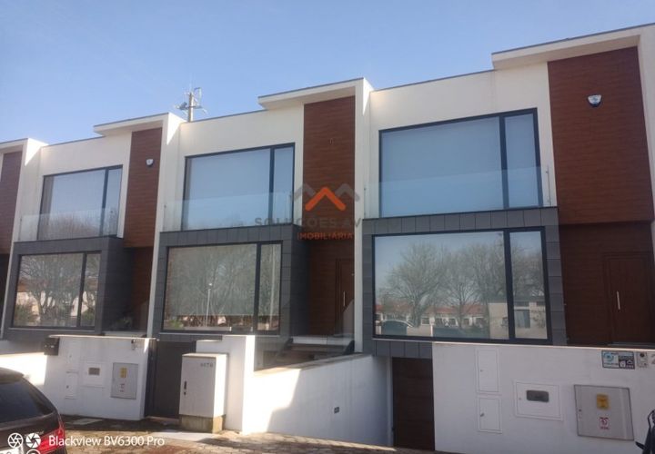 Rekkehus i Aveiro, Aveiro, Aveiro - € 400 000 | Ref: 6465 - foto 1