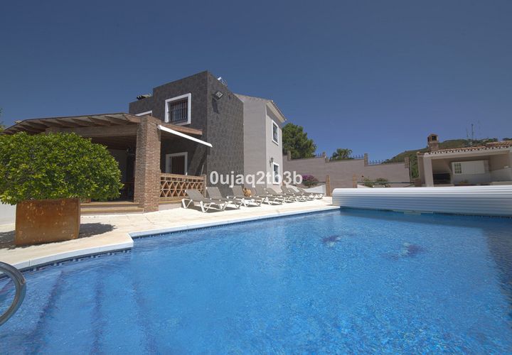 Villa a Estepona, Malaga, Estepona - € 995.000 | Ref: SPP3975967-FOAF - foto 1