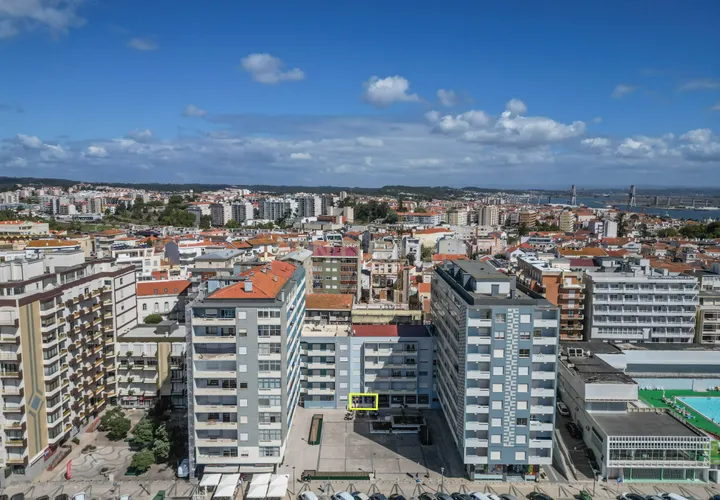 Erhvervsejendom i Buarcos, Coimbra, Buarcos - € 99.000 | Ref: C0372-01442 - foto 1