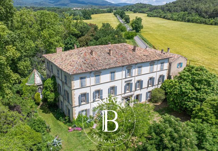 Villa a Lourmarin, Vaucluse, Lourmarin - € 3.570.000 | Ref: 84579224 - foto 1