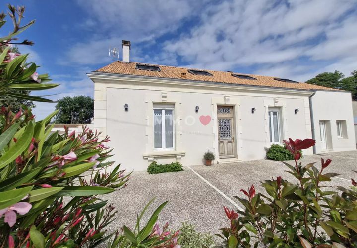 Villa a Yves, Charente-Maritime, Yves - € 520.000 | Ref: 85823000 - foto 1