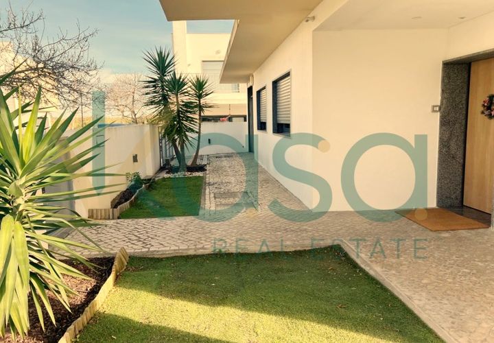 Villa a Barreiro, Setubal, Barreiro - € 575.000 | Ref: H4S2522 - foto 1